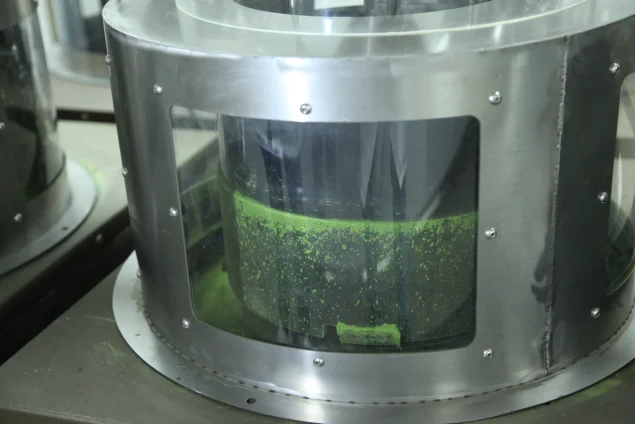 process-stone-mill-matcha-grinding-01